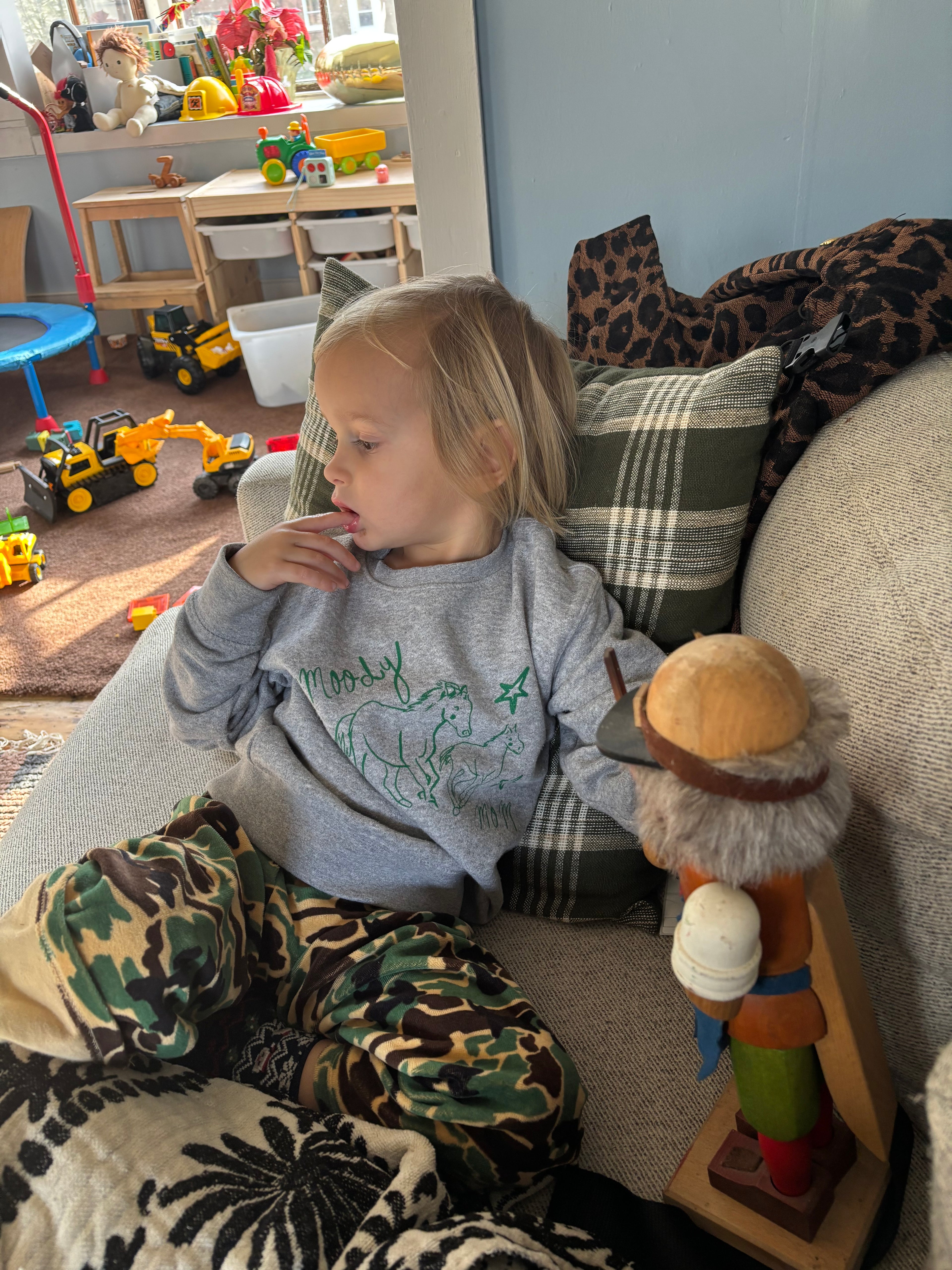 Mmoody mom pony crewneck image 2