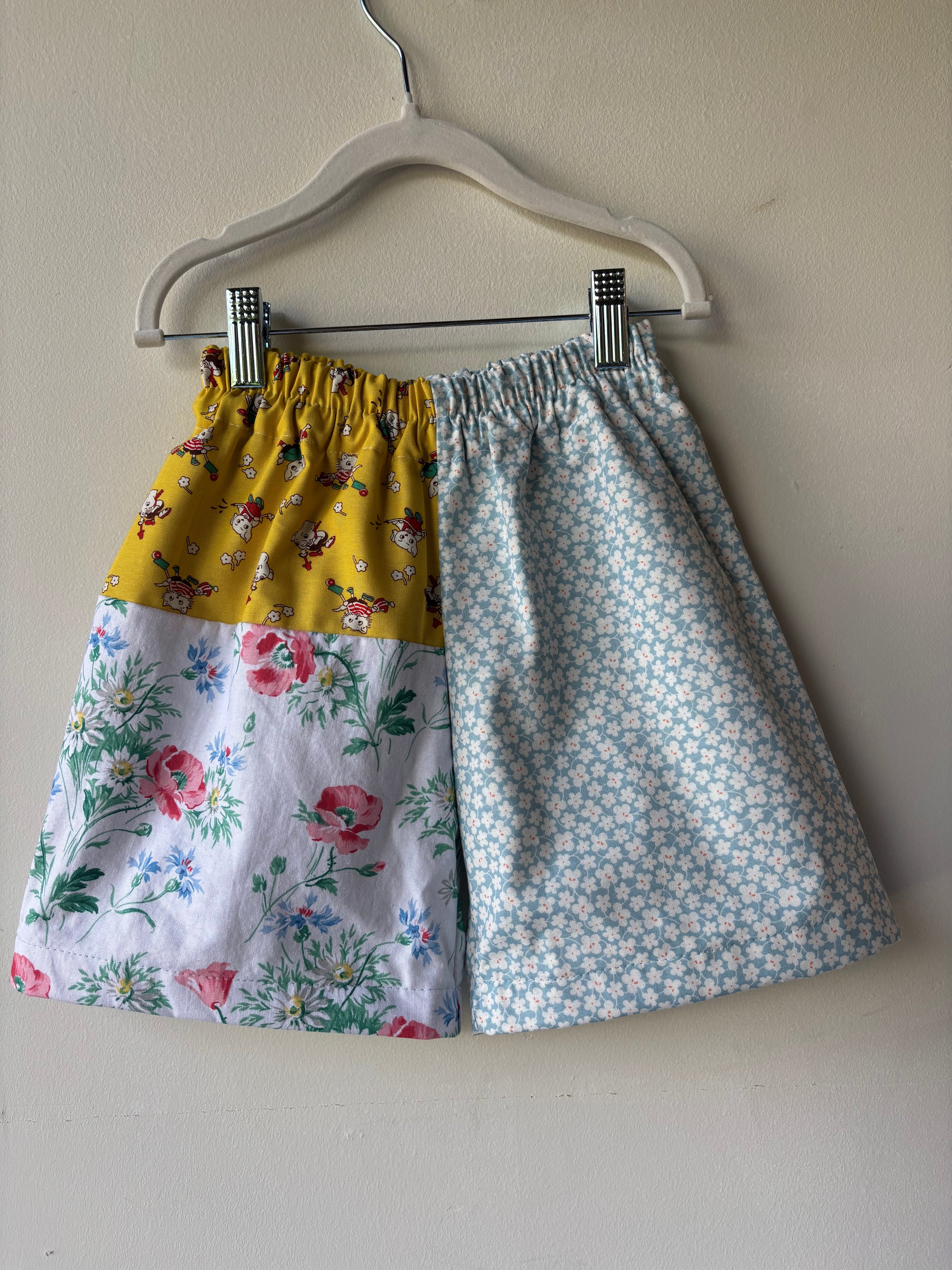 Mmoody Shorts - 4/5