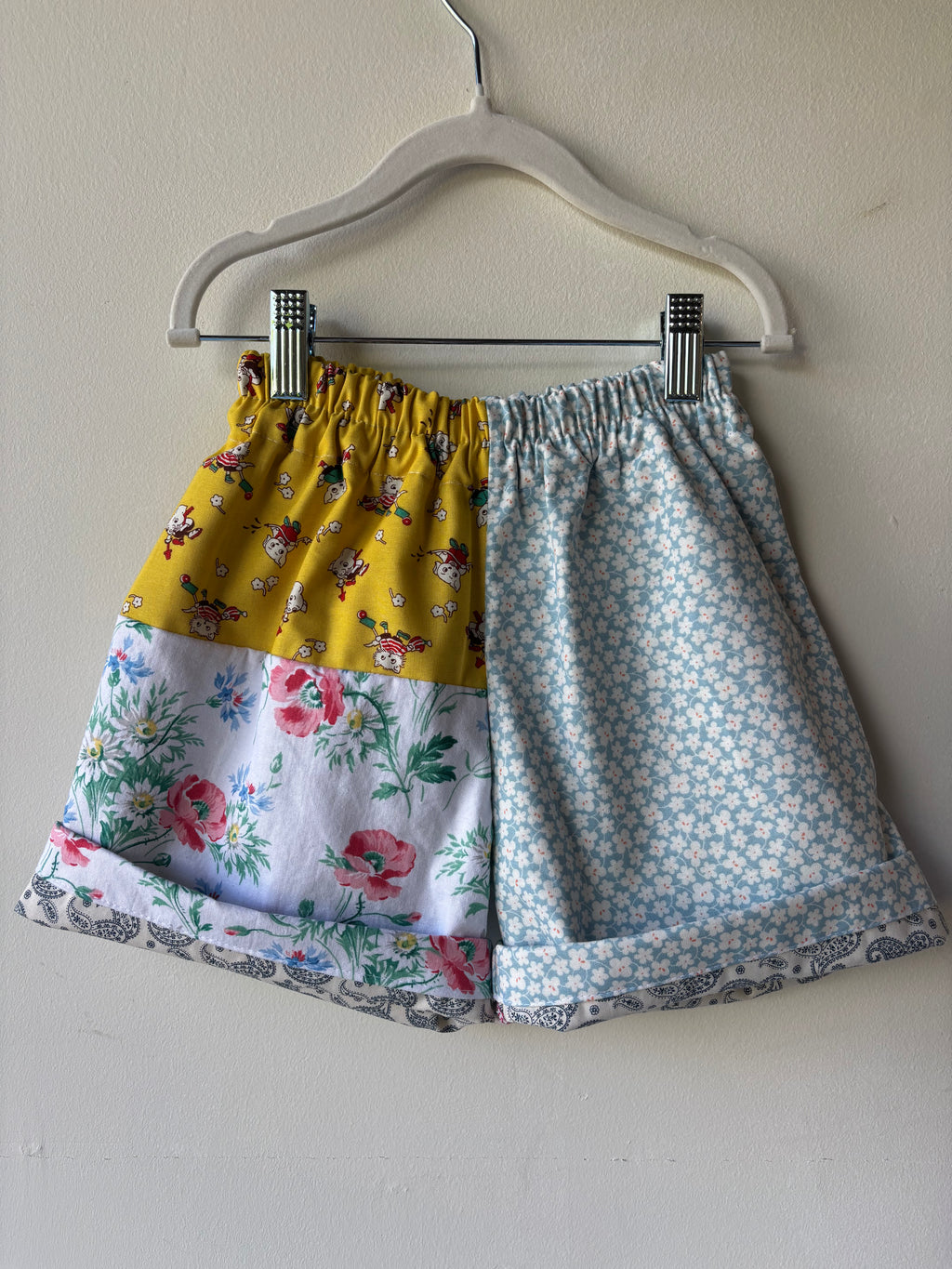 Mmoody Shorts - 4/5